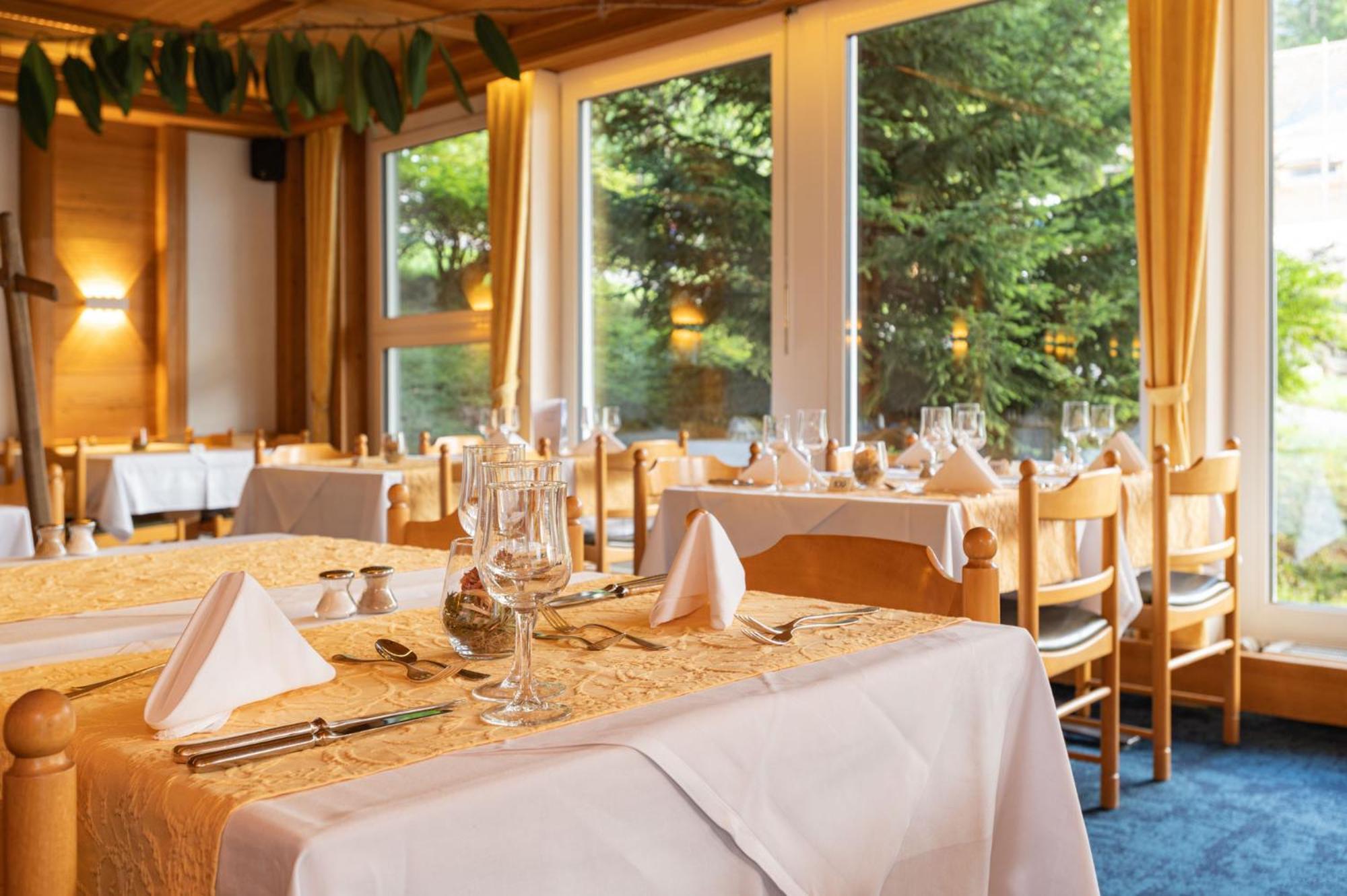Hotel Bellevue - Traditional Swiss Hideaway Wengen Exterior photo