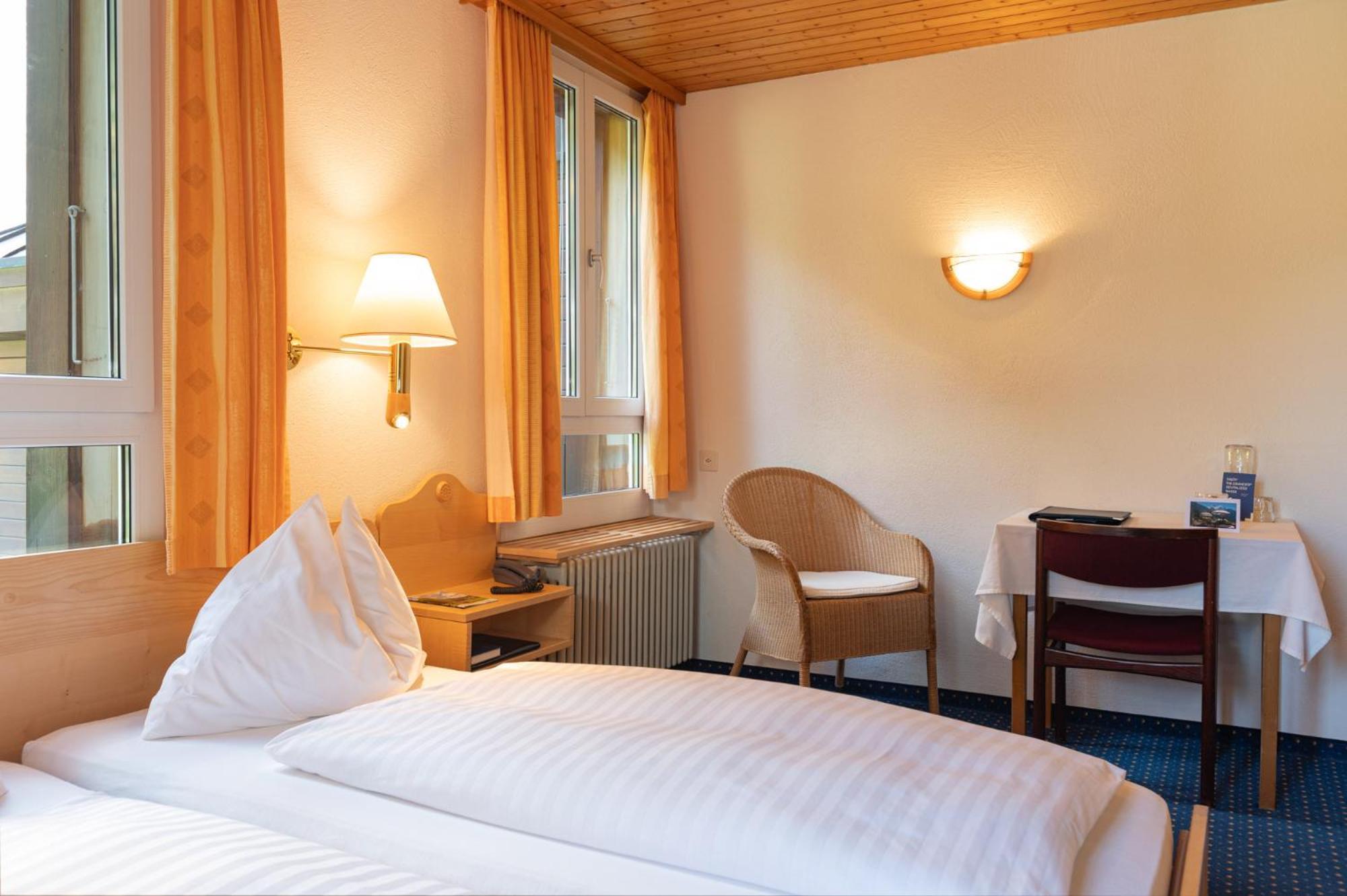 Hotel Bellevue - Traditional Swiss Hideaway Wengen Exterior photo