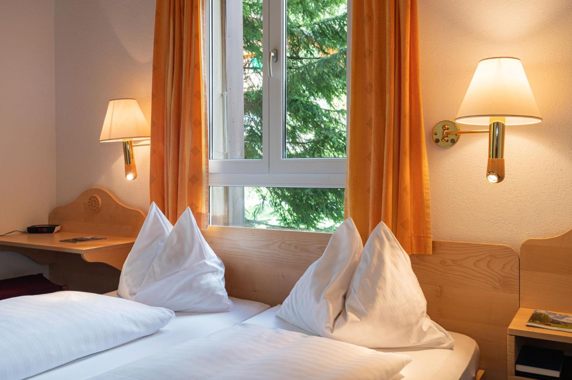 Hotel Bellevue - Traditional Swiss Hideaway Wengen Exterior photo